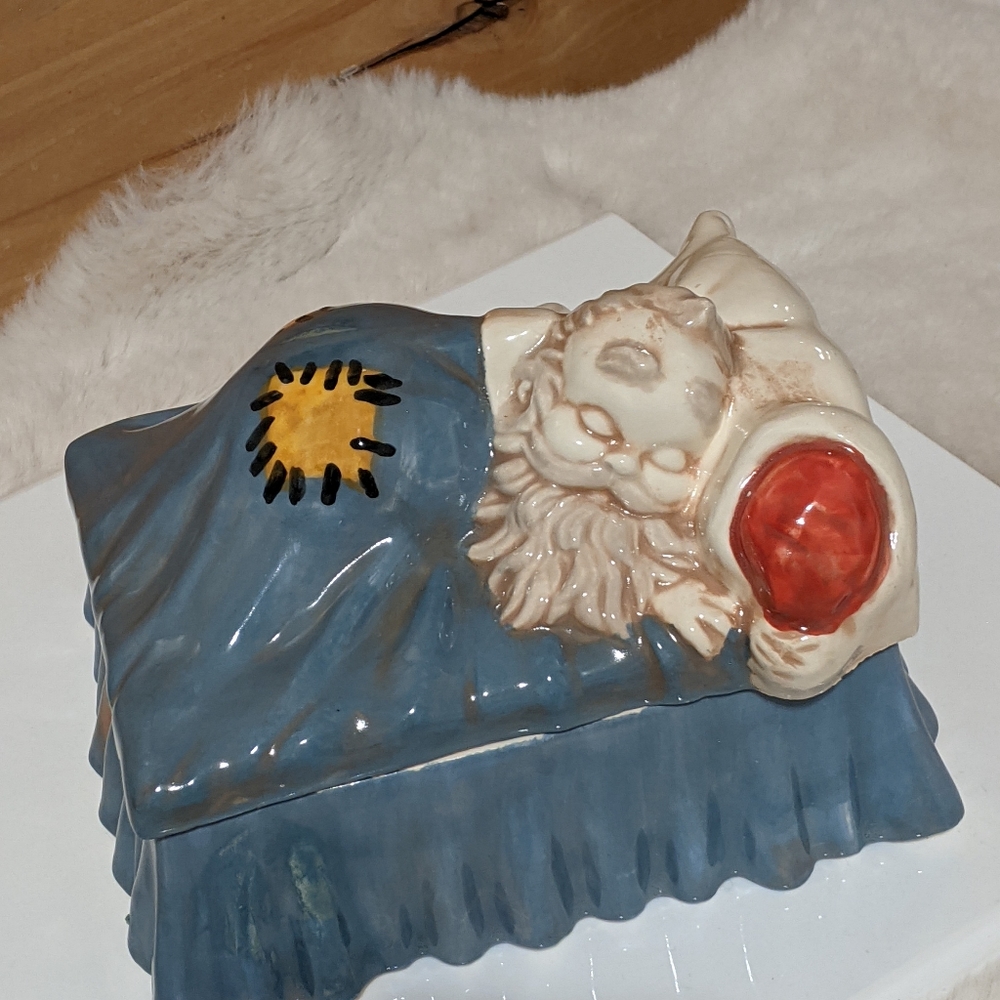 SLEEPING SANTA Alberta Mold Cookie/Candy Jar